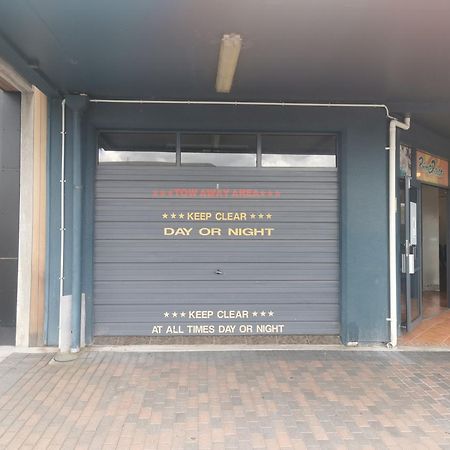 Large Luxury Apartment Located Right In Town Taupo Exterior photo
